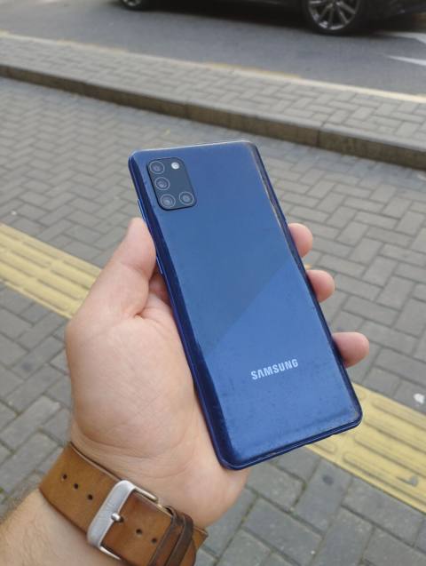 Samsung Galaxy A31, 64 GB, rəng - Qara, Zəmanət, Simsiz şarj, İki sim kartlı — Baku