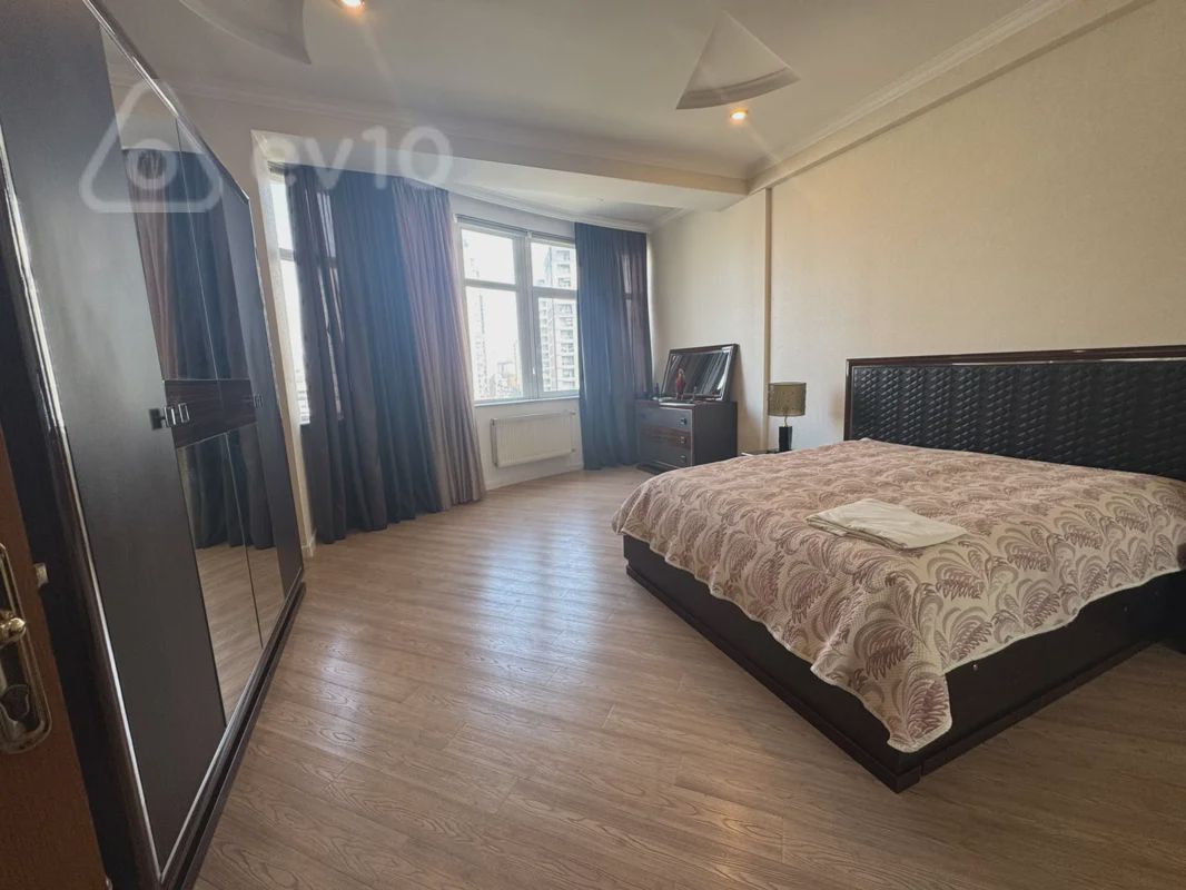 For sale: 4-room apartment (new building), 180 m² — Mənzil, Bakı (11)