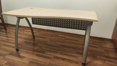 İşlənmiş, İşçi üçün, Dördbucaq masa — Furniture