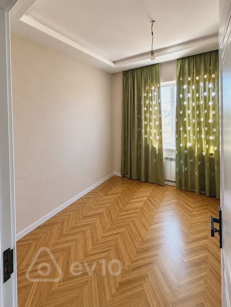 For sale: 4-room apartment (old building), 85 m² — Mənzil, Bakı (5)