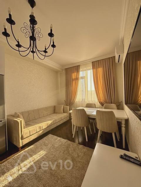 2 otaqlı mənzil, 70 m², Sabit Orucov — kirayə — Баку