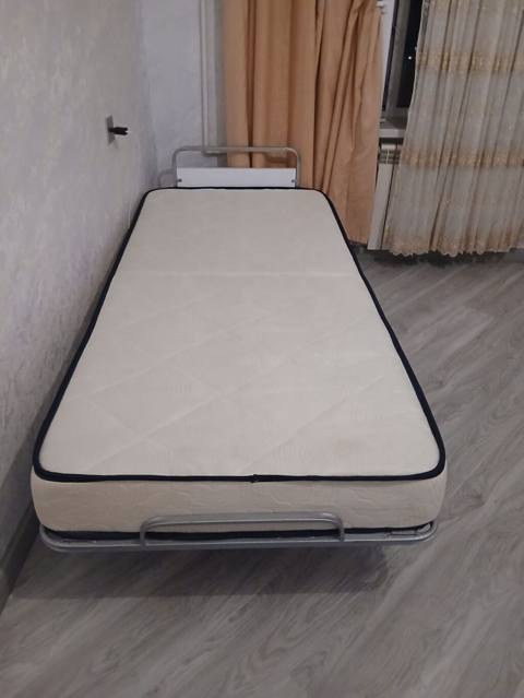 İşlənmiş, Təknəfərlik çarpayı, Bazasız, Matras ilə, Siyirməsiz — 130 ₼ · Baku · Yataqlar İşlənmiş, Təknəfərlik çarpayı, Bazasız, Matras ilə, Siyirməsiz — Baku