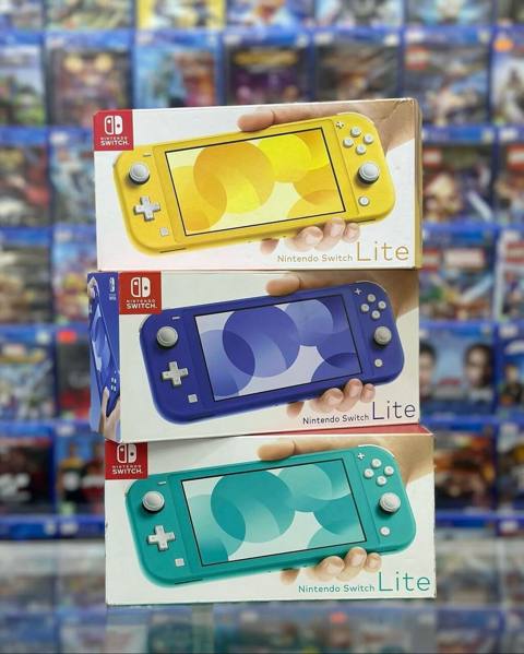 Nintendo Switch Lite – portativ oyun konsolu - Modellər: Nintendo — 599 ₼ · Xırdalan · Oyun konsolları Nintendo Switch Lite – portativ oyun konsolu - Modellər: Nintendo — Xırdalan