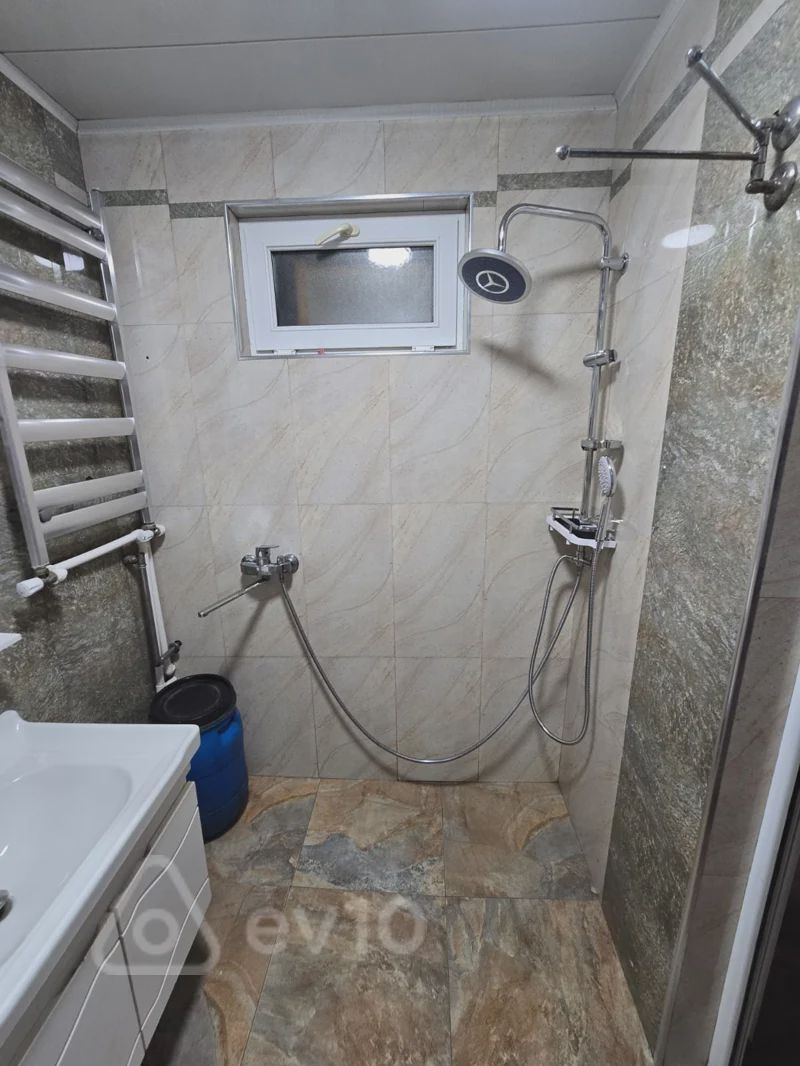 For rent: 4-room apartment (old building), 75 m² — Mənzil, Bakı (12)