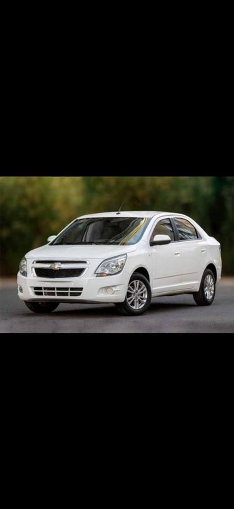 Chevrolet Cobalt sedan – ağ rəng, kompakt və qənaətcil şəhər — Baku