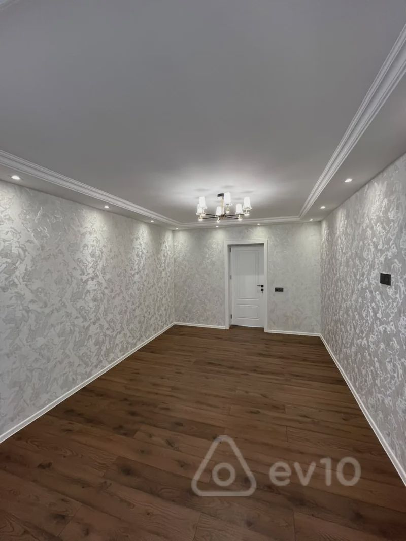 For sale: 3-room apartment (old building), 70 m² — Mənzil, Bakı (7)