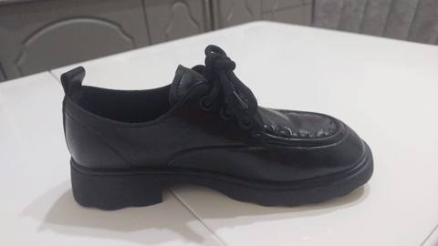 Qara dəri bağlamalı ayaqqabı - Model: gündəlik/klassik stil, bağcıqlı — Geyim, ayaqqabı, aksesuarlar