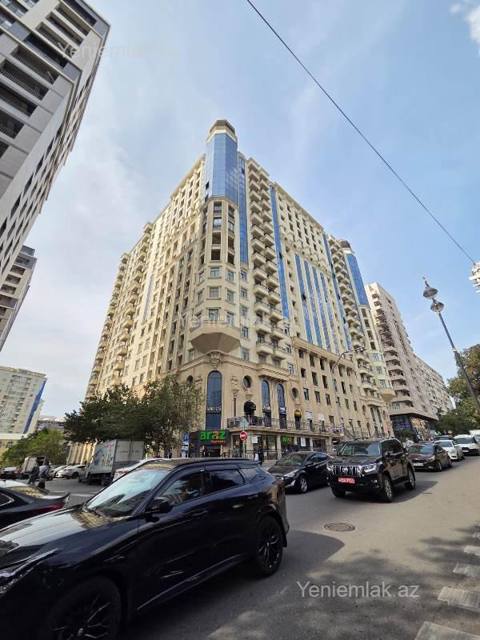 Satılır 4 otaqlı Bina evi menzil (Yeni tikili), 242 m², Yasamal rayonu — Bakı