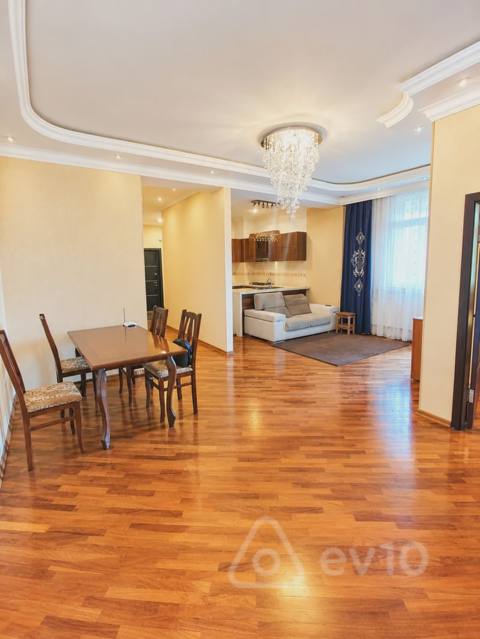 3 otaqlı mənzil, 100 m², Şərifzadə pr — Baku