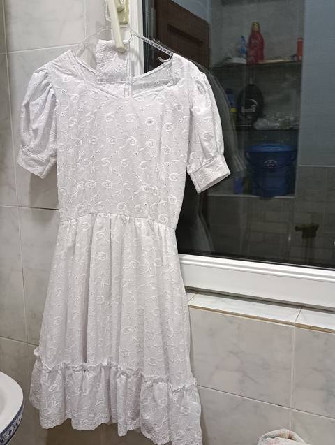 Ağ rəngli, gipür/qaşınmayan brodeli (ağ ipliklə naxışlı) qadın donu — Баку