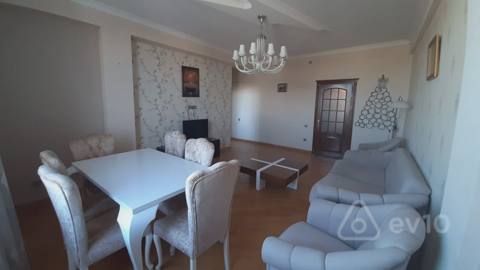 2 otaqlı mənzil, 90 m², Şövkət Məmmədov küçəsi 26 — kirayə — Baku