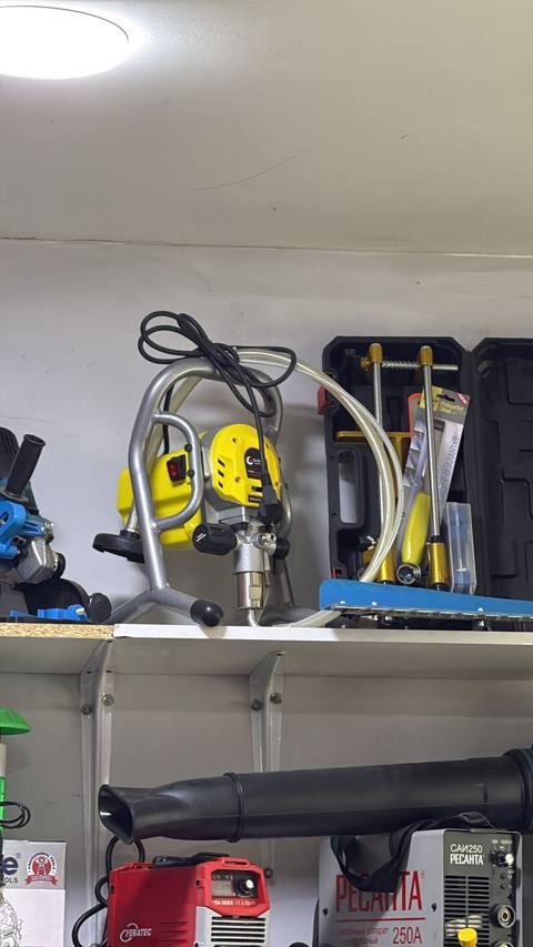 Sənaye tipli elektrikli boya püskürdücü (airless paint sprayer) — Baku