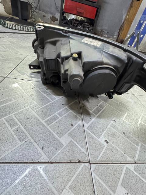 Land Rover volq 4 (LR4) ön sol farası - Orijinal far korpusu — Bakı