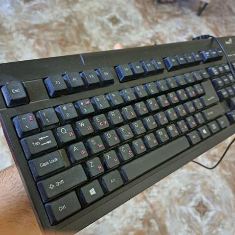 USB keyboard satılır. Problemi yoxdur — Baku