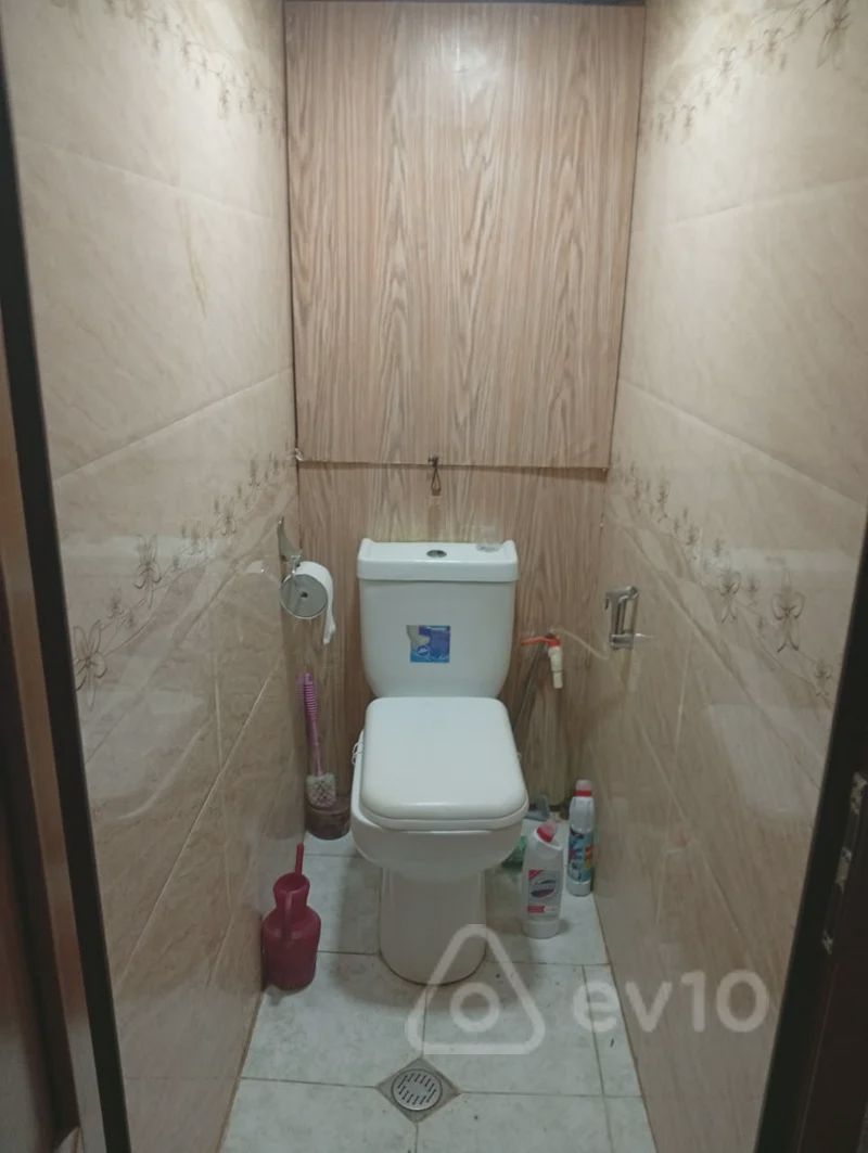For sale: 3-room apartment (old building), 70 m² — Mənzil, Bakı (9)