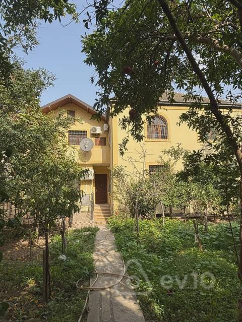 7 otaqlı həyət evi, 300 m², Qara Qarayev — Baku