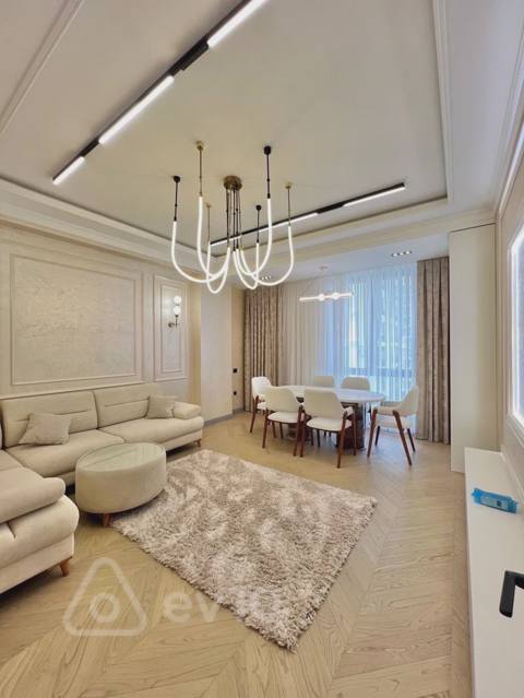 3 otaqlı mənzil, 140 m², Təbriz kücəsi — kirayə — Баку