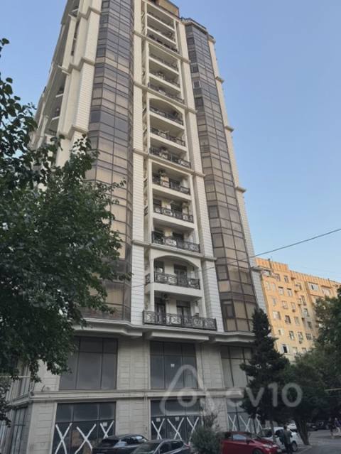 3 otaqlı mənzil, 137 m², Ceyhun Səlimov, 8 noyabr metrosunun yanı — Elnur