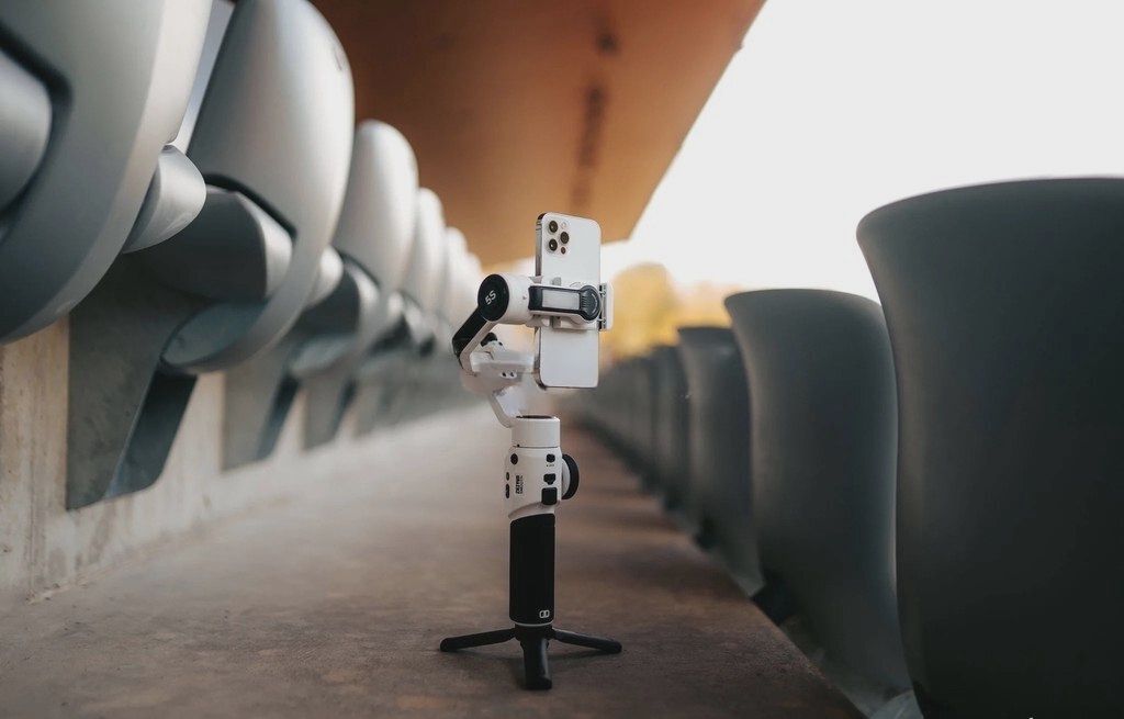 Stabilizator DJI Osmo Mobile 6 — Foto və video texnikası (7)