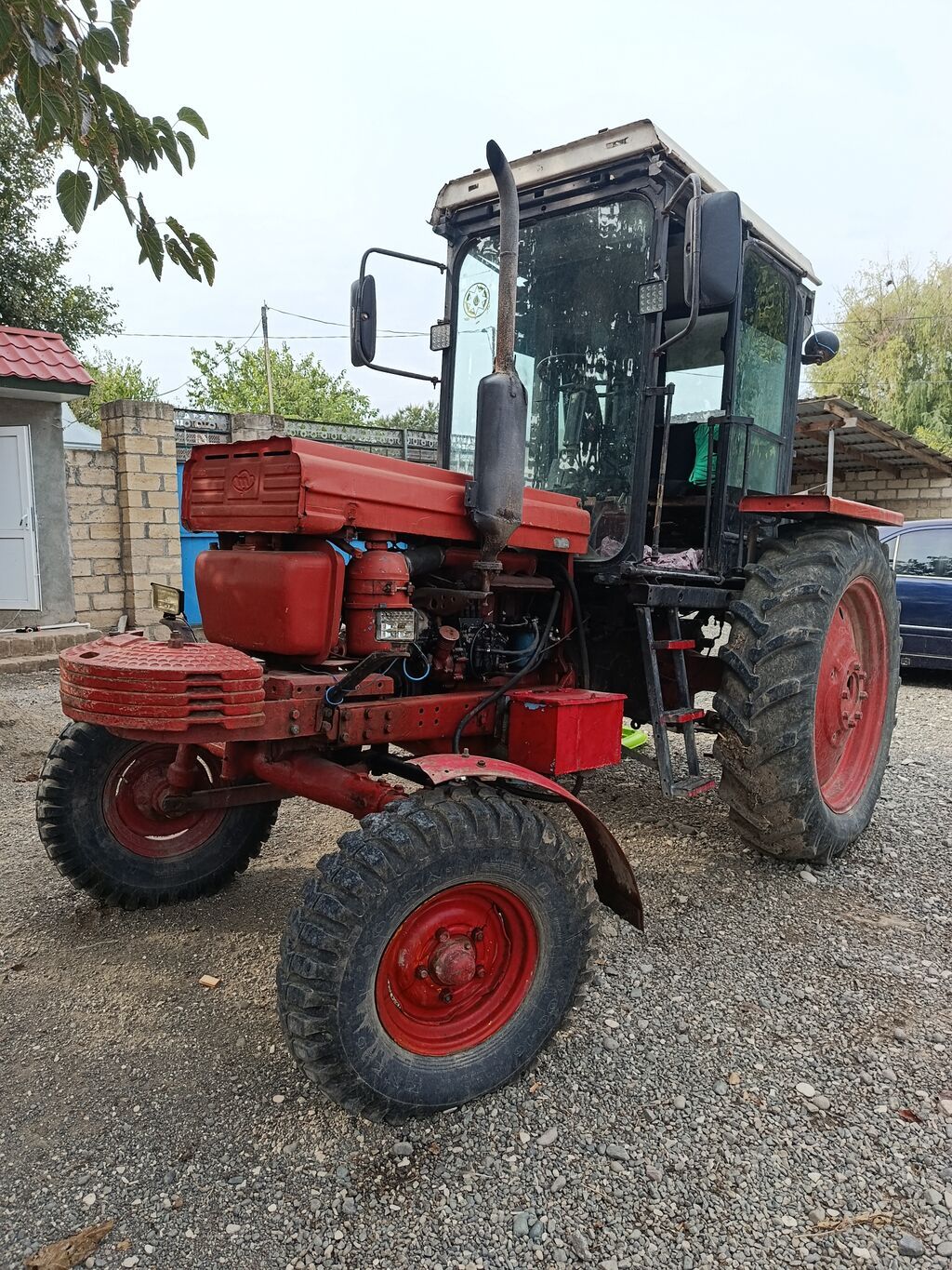 Kənd təsərrüfatı traktoru – kabinəli, ön təkərli (2WD) — Traktorlar, Ağcabədi (7)