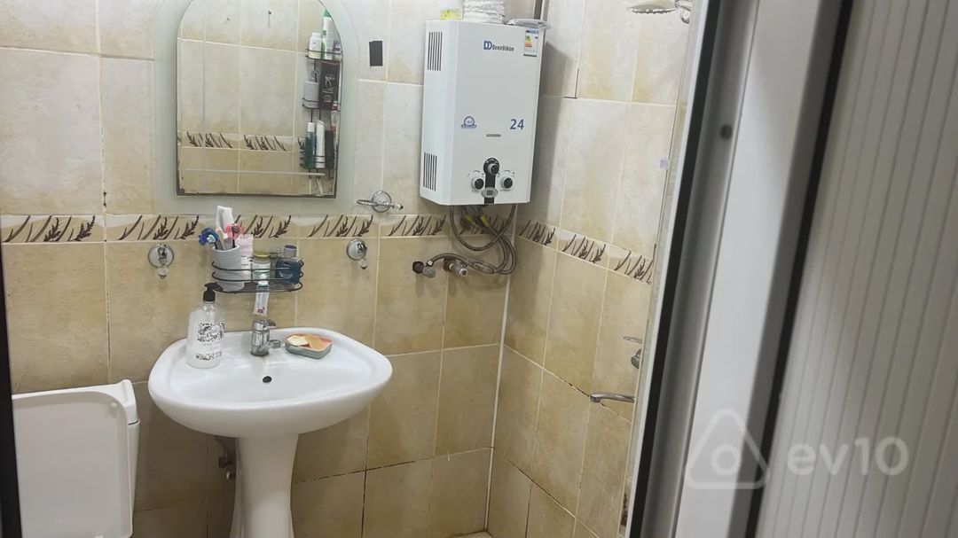 For rent: 2-room apartment (old building), 45 m² — Mənzil, Bakı (6)