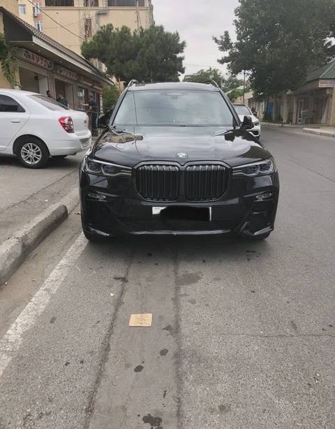 BMW X7, 2021 il, 68000 km, 3 L — Баку