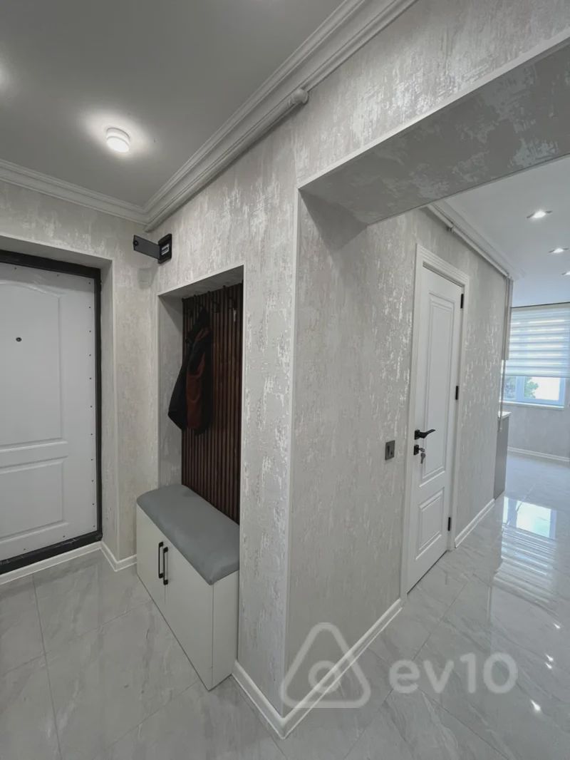 For sale: 3-room apartment (old building), 70 m² — Mənzil, Bakı (2)