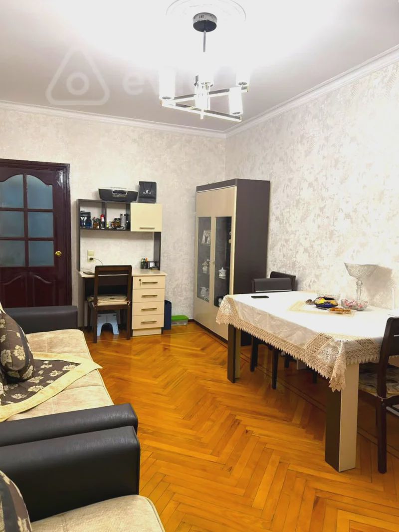 For sale: 2-room apartment (old building), 60 m² — Mənzil, Bakı (7)