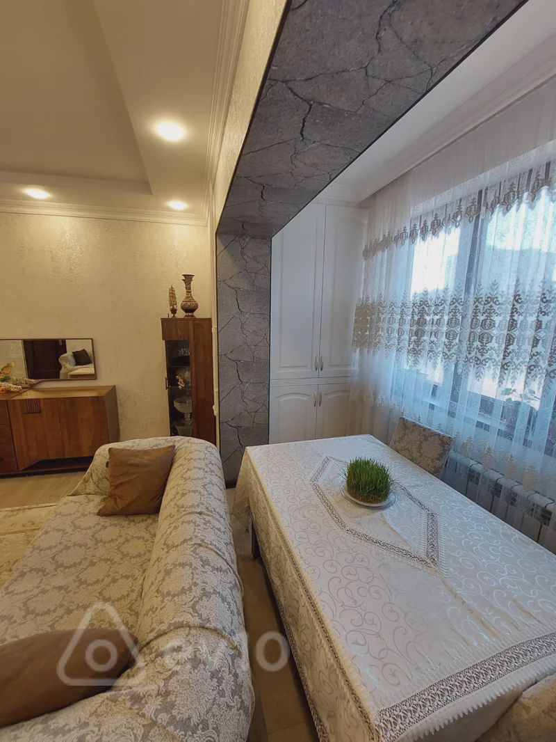 For sale: 4-room apartment (old building), 120 m² — Mənzil, Bakı (9)
