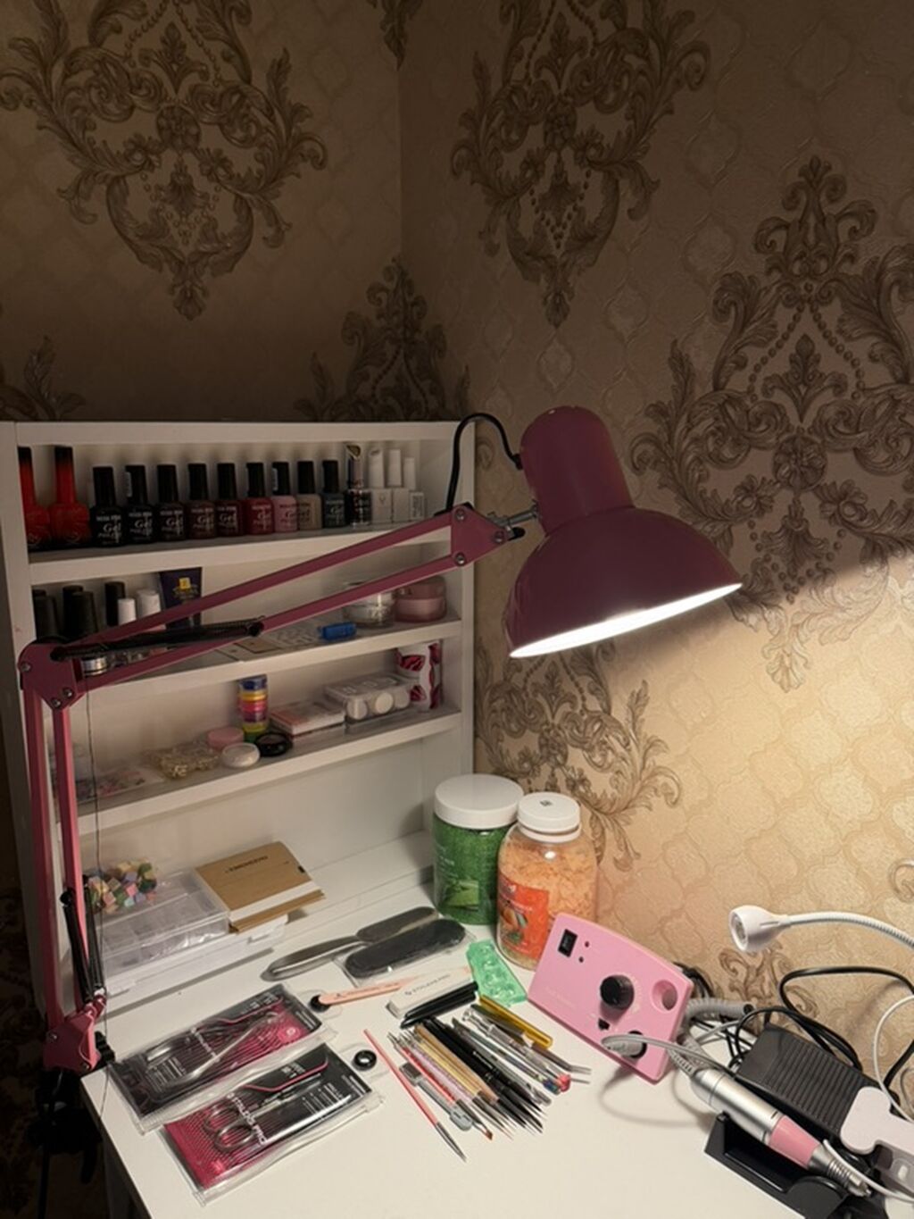 Professional manikür və dırnaq dizaynı dəsti Tərkibi: - Masaüstü — Dırnaq və ayak qayğısı, Bakı