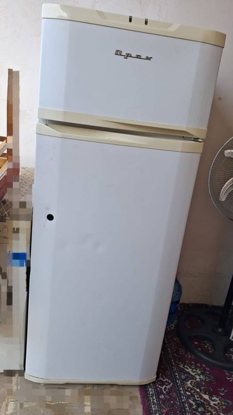 Zeyno. 130₼ soyuducu tam işlək Ünvan Binə sovxoz 1002 zeyno — Saray