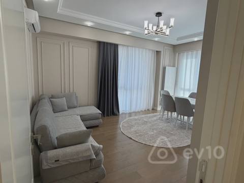 3 otaqlı mənzil, 100 m², Nərimanov — kirayə — Baku