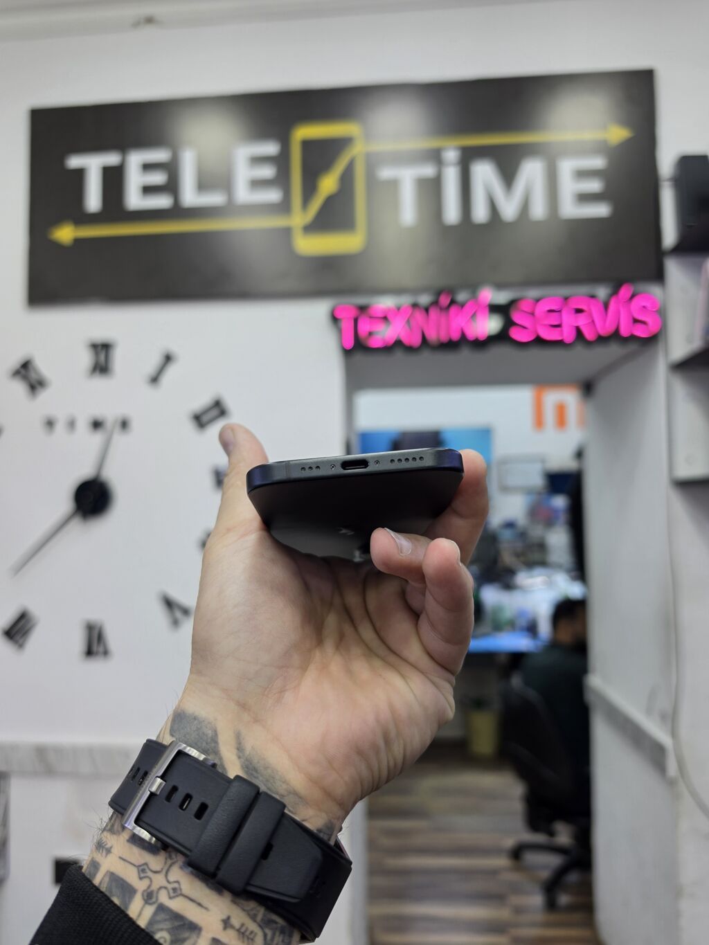 IPhone 15, 256 GB, Black Titanium, Zəmanət, Simsiz şarj, Face ID — Apple iPhone, Bakı (4)
