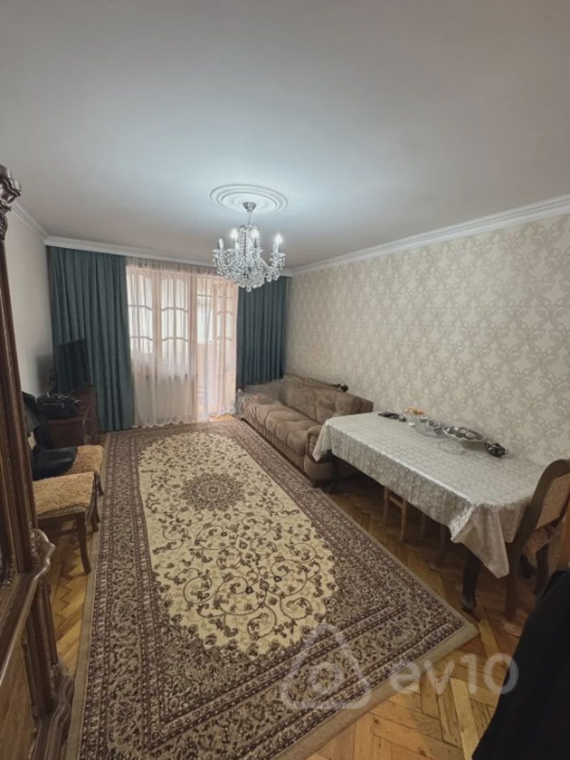 For sale: 3-room apartment (old building), 75 m² — Mənzil, Sumqayıt