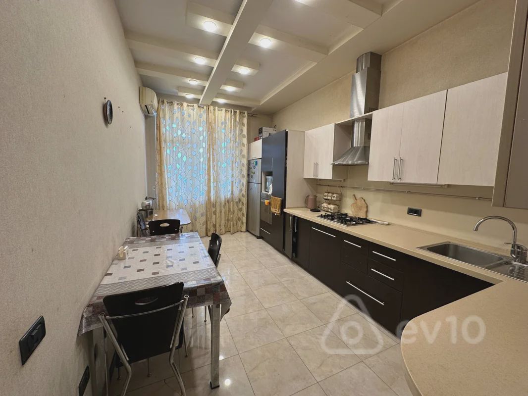 For rent: 4-room apartment (new building), 156 m² — Mənzil, Bakı (11)