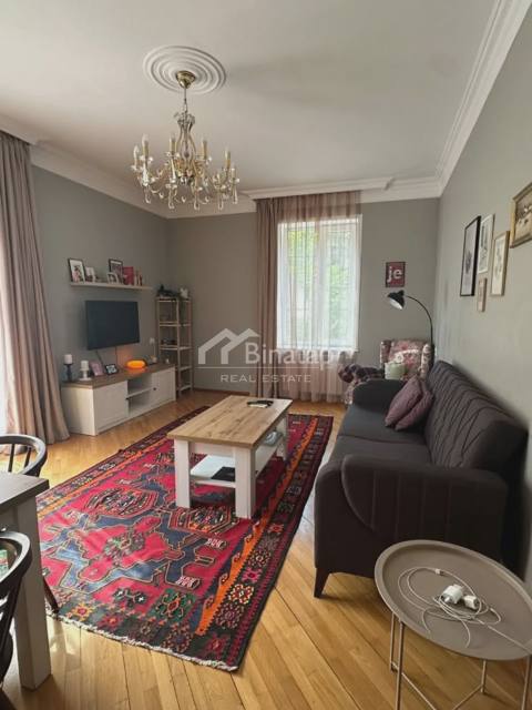 Satılır 3 otaqlı köhnə tikili 88 m², Elmlər Akademiyası metrosu, Yasamal rayonu — 390 000 ₼ · 3 oda · 88 m² · Bakı, Yasamal · Daşınmaz əmlak Satılır 3 otaqlı köhnə tikili 88 m², Elmlər Akademiyası metrosu, Yasamal rayonu — Bakı