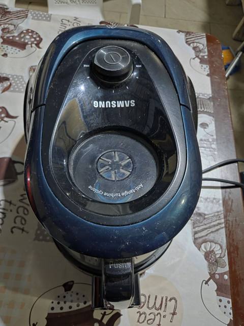 Samsung tozsoran — siklon texnologiyalı, toz torbasız model — საყოფაცხოვრებო ტექნიკა