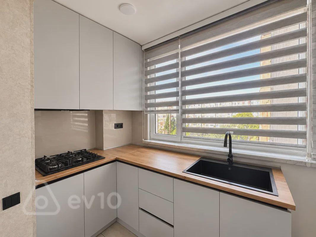 For sale: 4-room apartment (old building), 85 m² — Mənzil, Bakı (8)