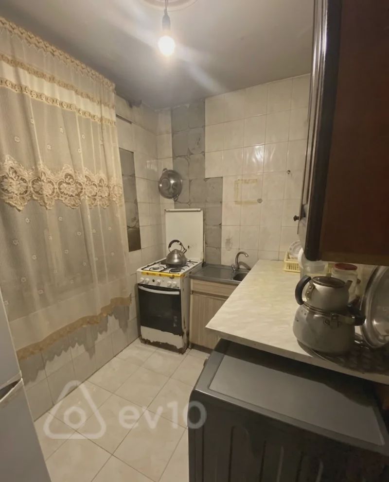 For sale: 3-room apartment (old building), 70 m² — Mənzil, Bakı (6)