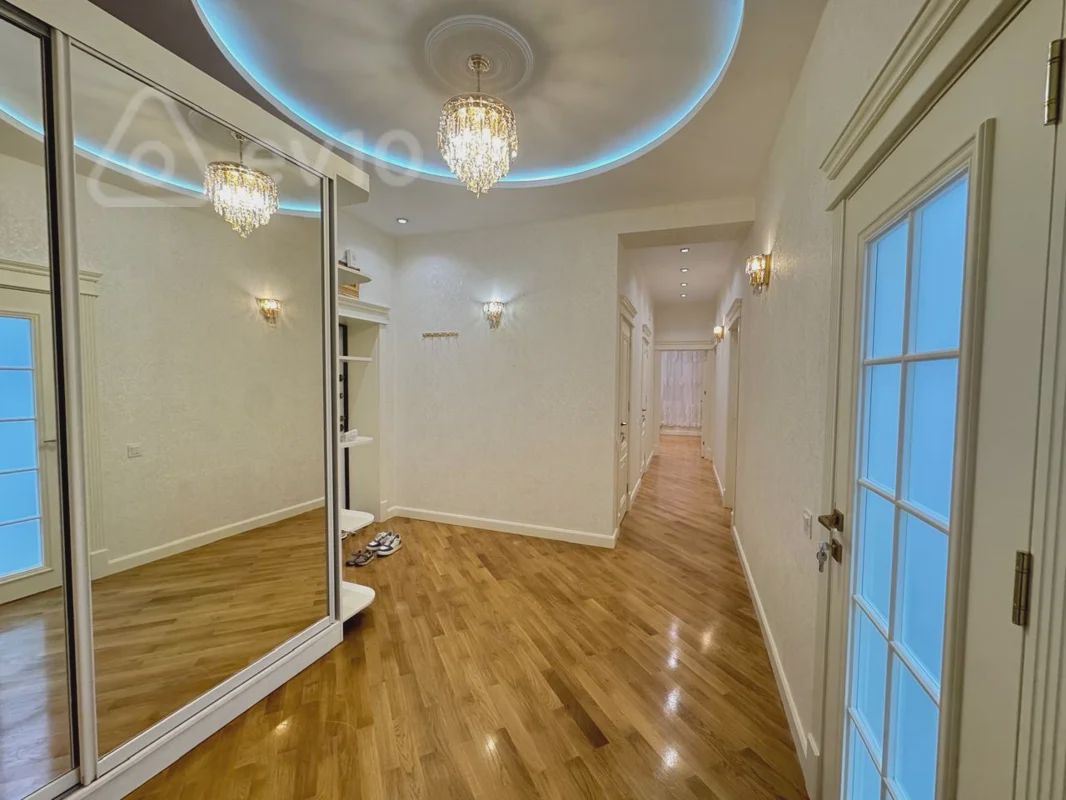 Satılık 4 odalı daire (yeni bina), 156 m² — Mənzil, Bakı