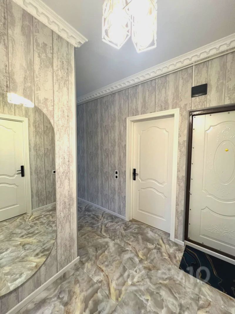 For sale: 2-room apartment (old building), 60 m² — Mənzil, Bakı (7)