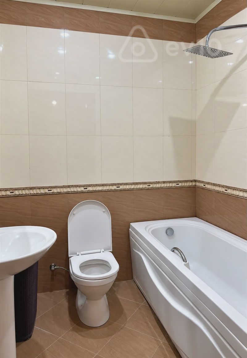 For sale: 2-room apartment (new building), 70 m² — Mənzil, Bakı (10)