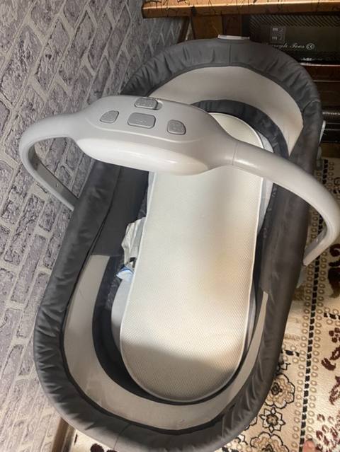 Elektrik beşik/uşaq beşiyi - Müasir dizaynlı, yumşaq kənarlı oval — Баку
