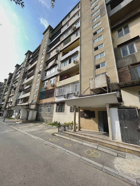 Satılır: 1 Otaq, Köhnə tikili, Xətai r., Əhmədli q., 45.00 m² — Baku