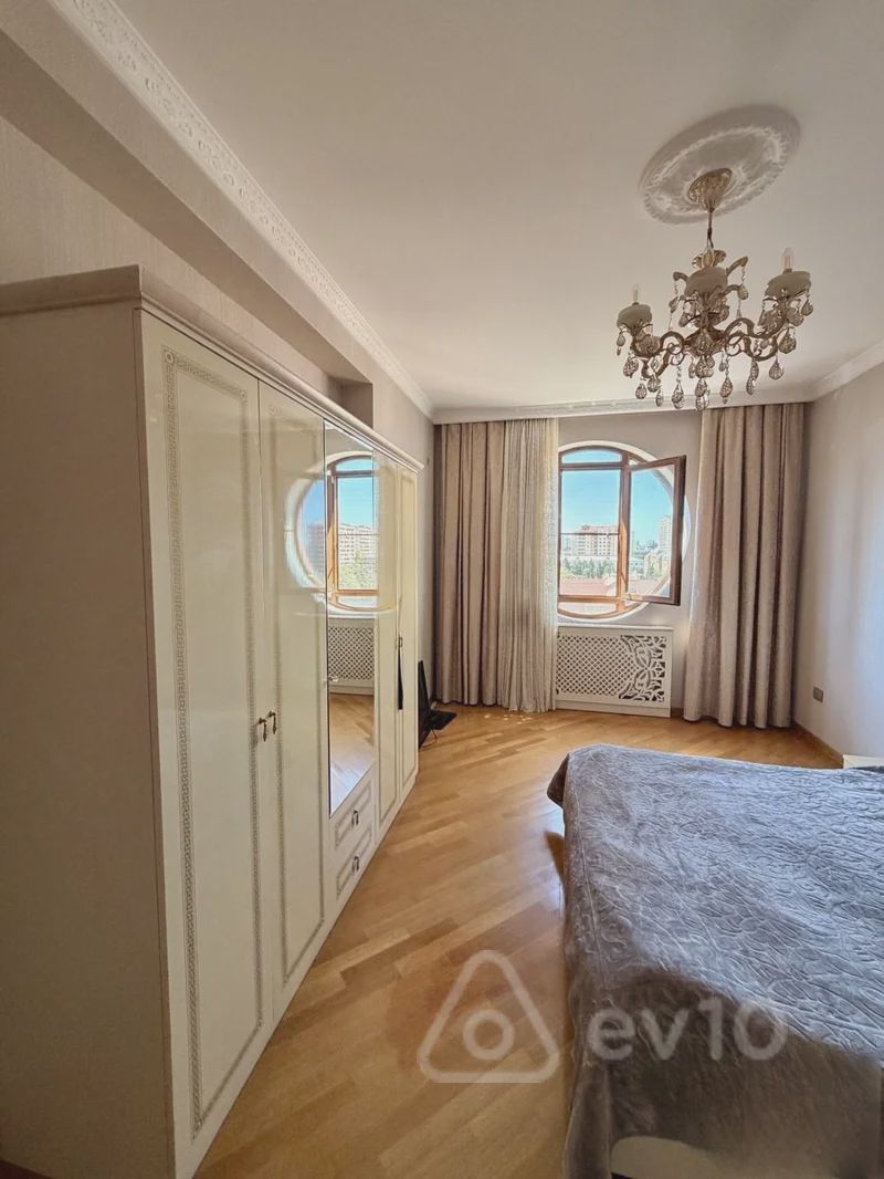 For sale: 3-room apartment (new building), 130 m² — Mənzil, Bakı (5)