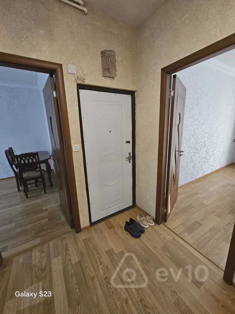 For rent: 2-room apartment (old building), 65 m² — Mənzil, Bakı (3)