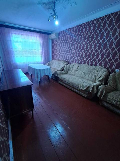 İcarəyə verilir 2 otaqlı köhnə tikili 55 m² — Баку