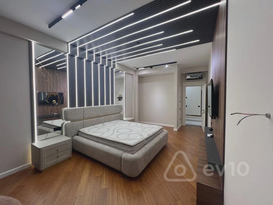 For sale: 4-room apartment (new building), 190 m² — Mənzil, Bakı (9)