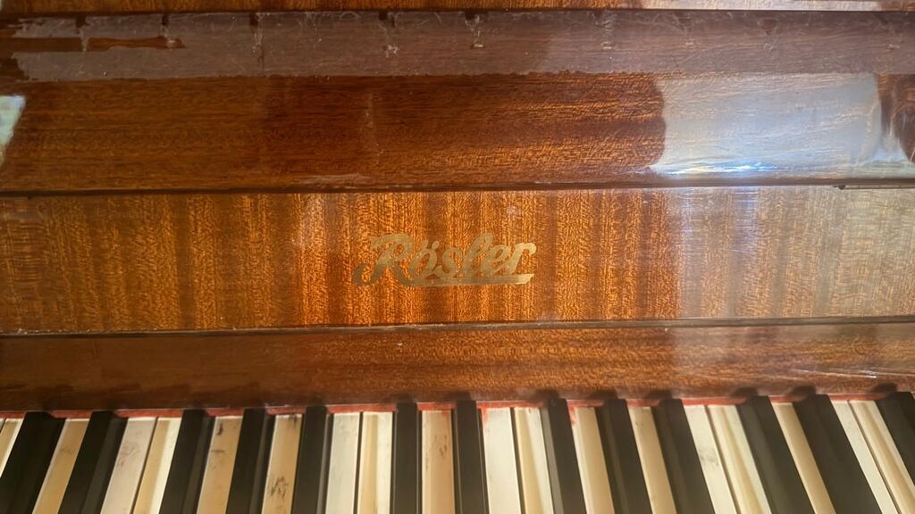 Piano, Rösler, Akustik, İşlənmiş, Ünvandan götürmə — Pianino və digər klaviş alətləri, Bakı (3)
