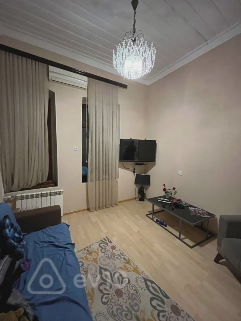 For sale: apartment (old building), 270 m² — Mənzil, Bakı (2)